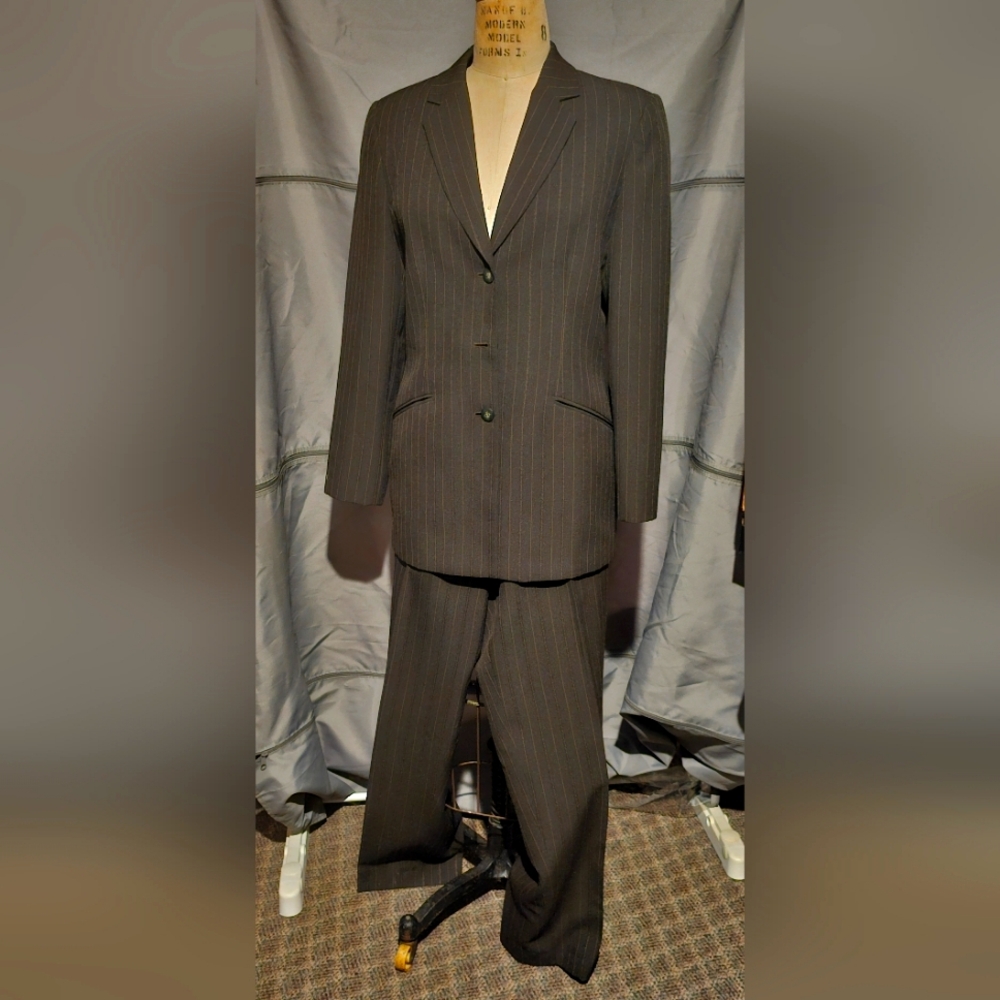 2 piece designer vintage pant suit